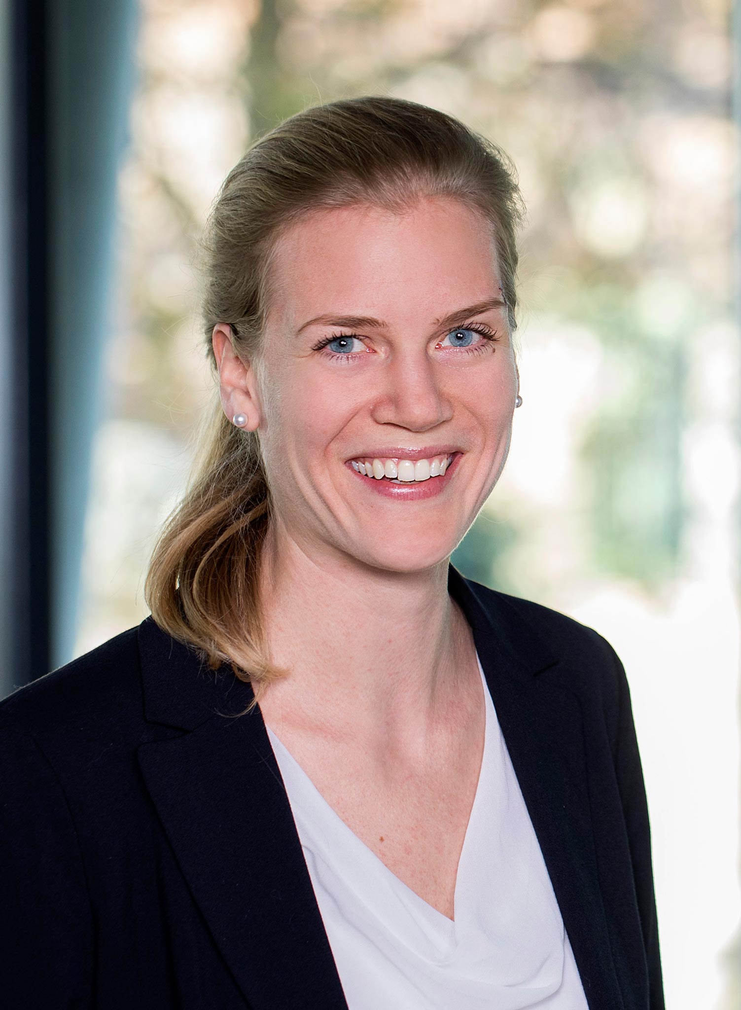 Ida Förster, BSc (WU), Bakk. phil., MA Ida Förster, BSc (WU), Bakk. phil., MA