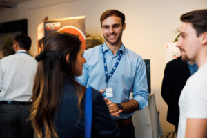 Der Career Day der FHWien der WKW vernetzte Unternehmen auf Mitarbeitersuche mit Alumni und Studierenden der Fachhochschule.