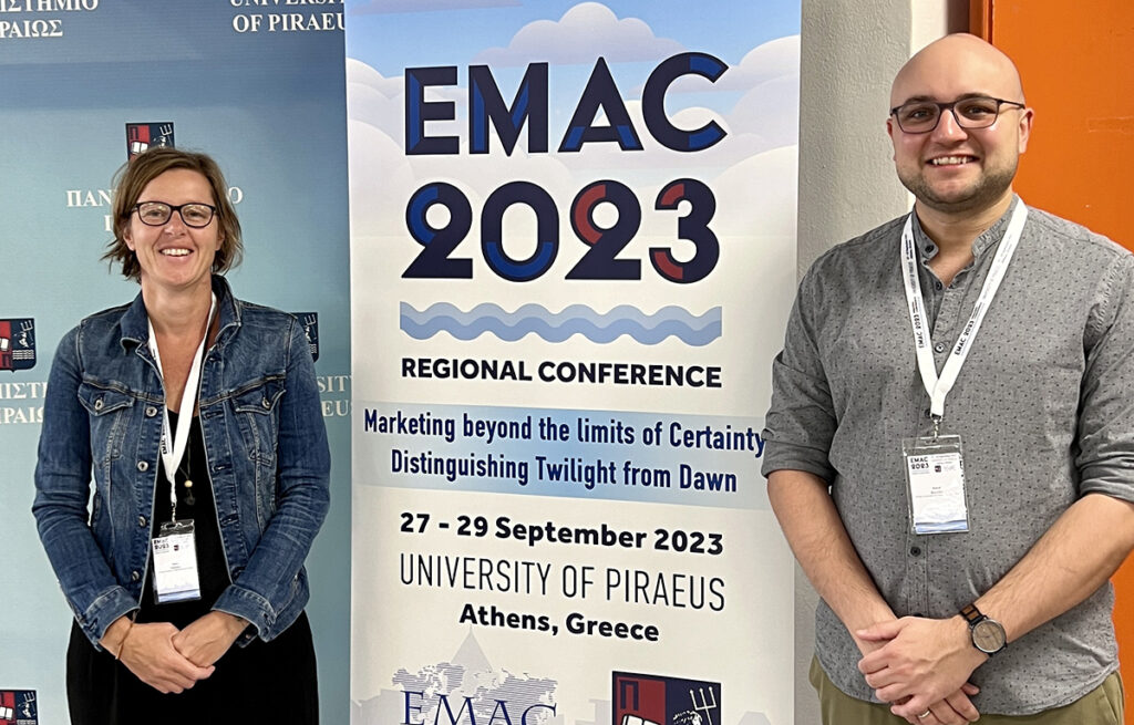 Ilona Pezenka und David Bourdin auf der EMAC Konferenz in Piraeus