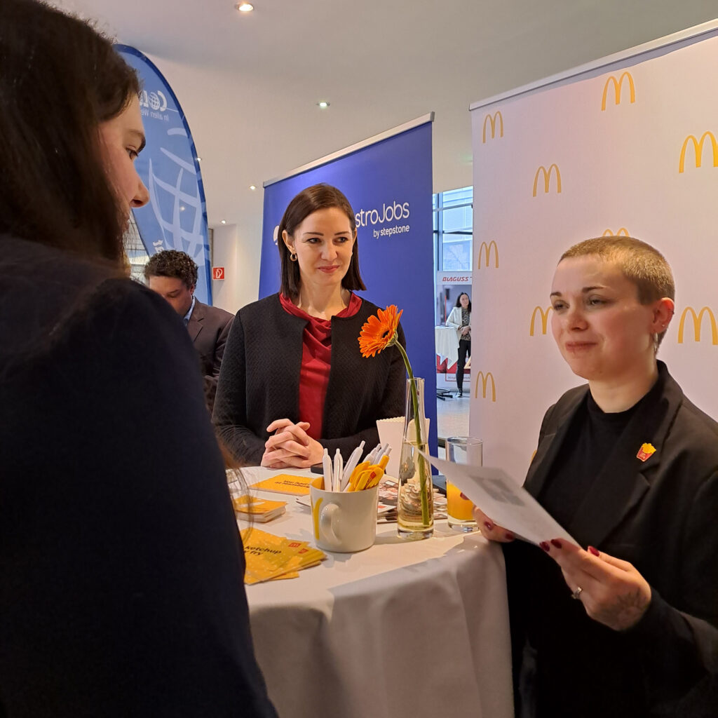 Career Fair 2024 vom Studienbereich Tourism & Hospitality Management: McDonalds ist mit dabei
